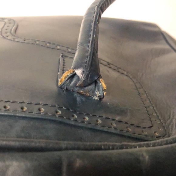 STUART WEITZMAN dark emerald green soft leather shoulder handbag. - Picture 12 of 16